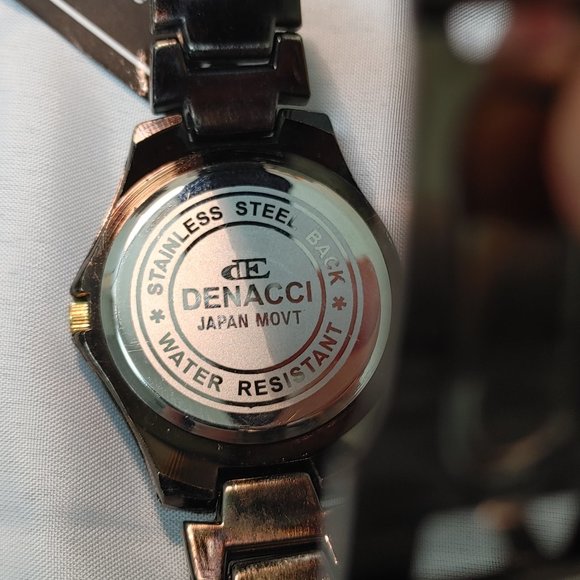 DENACCI HIS AND HERS WATCHES ( NEEDS BATTERIES) - Picture 8 of 11